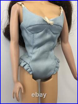 12 Integrity Fashion Royalty Doll 2003 Paradise Veronique Perrin Brunette