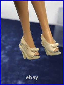 12 Integrity Fashion Royalty Doll 2003 Paradise Veronique Perrin Brunette