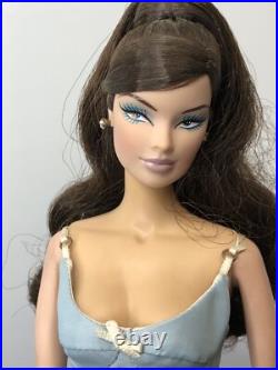 12 Integrity Fashion Royalty Doll 2003 Paradise Veronique Perrin Brunette