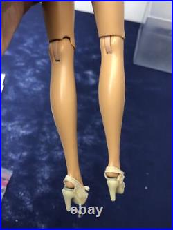 12 Integrity Fashion Royalty Doll 2003 Paradise Veronique Perrin Brunette