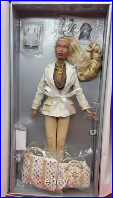 2004 Integrity Toys Fashion Royalty Perfect Skin Adele Makeda #91032 NRFB