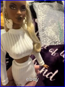 2004 Integrity Toys Fashion Royalty Perfect Skin Adele Makeda #91032 Rare Doll