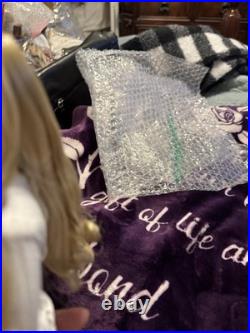 2004 Integrity Toys Fashion Royalty Perfect Skin Adele Makeda #91032 Rare Doll