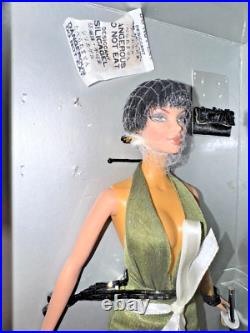 2004 Integrity Toys Fashion Royalty SHEER GODDESS Veronique Perrin #91023 NRFB 2004 Integrity Toys Fashion Royalty SHEER GODDESS Veronique Perrin #91023 NRFB