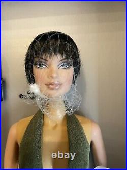 2004 Integrity Toys Fashion Royalty SHEER GODDESS Veronique Perrin #91023 NRFB