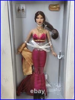 2005 Integrity Toys FR Behind Velvet Ropes Natalia Fatale Doll #91067 NRFB