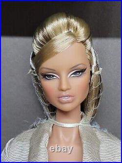 2006 Integrity FR FEMME DU MONDE Natalia Fatale Dressed Doll #91109 NRFB