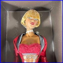 2007 Integrity Toys Fashion Royalty Glamour-to-go Adele Makeda #91153