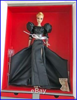 2007 The Royal Weiss Agnes Dressed Doll Royal Life Convention Exclusive NRFB HTF