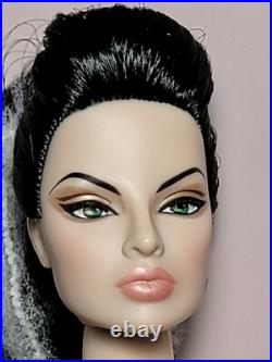 2013 Fashion Royalty A Touch of Frost Eugenia Perrin Frost #91341 NRFB