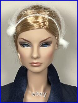 2015 Integrity Toys Cinematic Convention Perfectly Suited Giselle Nrfb Rare