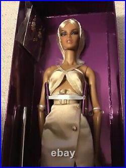 2020 Legendary Convention Miami Glam Kesenia Valentinova Doll Fashion Royalty