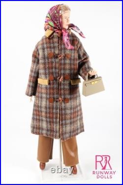 2X 2026 Runway Dolls Royal Dinner & Royalty In Balmoral Lilibet 12.5 Custo