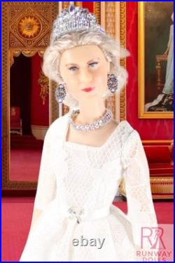 2X 2026 Runway Dolls Royal Dinner & Royalty In Balmoral Lilibet 12.5 Custo