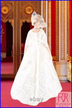2X 2026 Runway Dolls Royal Dinner & Royalty In Balmoral Lilibet 12.5 Custo