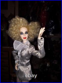 APHRODISIAC AvantGuard 12 Clone DRESSED DOLL INTEGRITY Fashion Royalty (ED) APHRODISIAC AvantGuard 12 Clone DRESSED DOLL INTEGRITY Fashion Royalty (ED)