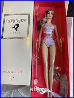 Beach Babe Poppy Parker Basic Doll 2021 integrity toys