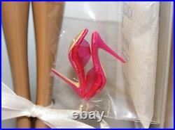 Bombshell Beach Natalia Fatale Basic Doll NRFB #91537 Fashion Royalty