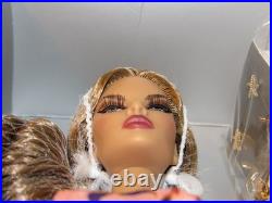 Bombshell Beach Natalia Fatale Basic Doll NRFB #91537 Fashion Royalty