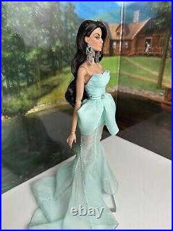 COMPLETE Siren Silhouette Korinne Dimas Fashion Royalty Doll Integrity Mermaid