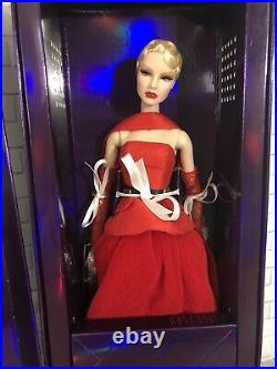 Custom Vendetta Agnes Von Weiss Doll Obsession Convention Fashion Royalty