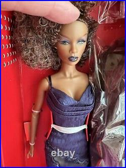 Dangerous Curves Zuri Okoty NRFB Integrity Toys Meteor Roaring 20s Remix LE 1000