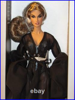 Dusk in Bloom Luchia Zadra Close-Up Doll NRFB Fashion Royalty LE 1500