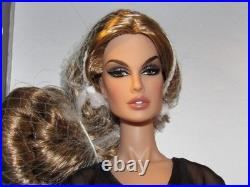 Dusk in Bloom Luchia Zadra Close-Up Doll NRFB Fashion Royalty LE 1500