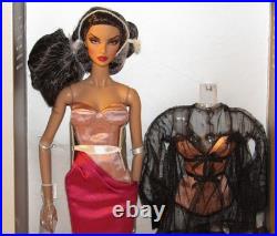 Enamorada Natalia Fatale NRFB #91477 Fashion Royalty 2020 W Club Exclusive