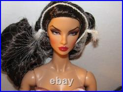 Enamorada Natalia Fatale NRFB #91477 Fashion Royalty 2020 W Club Exclusive