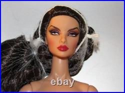 Enamorada Natalia Fatale NRFB #91477 Fashion Royalty 2020 W Club Exclusive