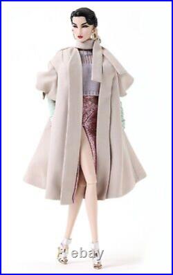 FASHION ROYALTY MINT GLAMOUR COATED ELYSE Dressed DOLL