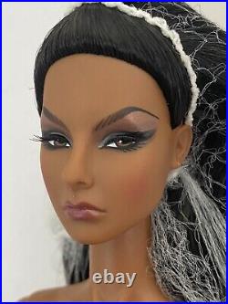 FASHION ROYALTY OCEAN DRIVE AGNES VON WEISS NUDE DOLL, COA, Extra Hands
