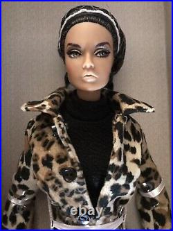 FASHION ROYALTY Poppy Parker Mad for Milan Integrity Toys NRFB With Shipper