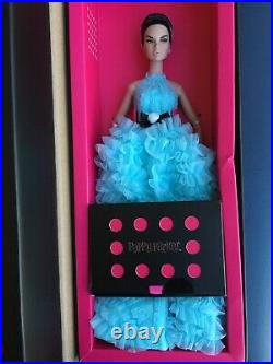 FR Integrity LOVE IS BLUE POPPY PARKER 2019 Convention Exclusive NRFB CENTERPIEC