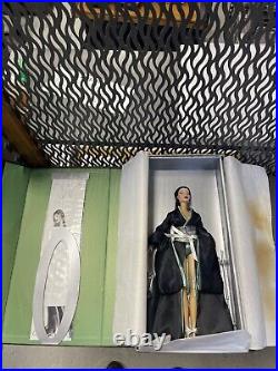 Fashion Royalty -2004 Kyori Sato'Urban Geisha' Doll NRFB FREE SHIPPING A22