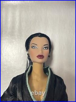 Fashion Royalty -2004 Kyori Sato'Urban Geisha' Doll NRFB FREE SHIPPING A22