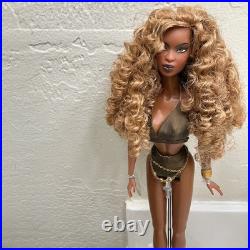 Fashion Royalty Adele Makeda Exotica 2003 Mauve Absolue