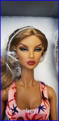 Fashion Royalty Bombshell Beach Natalia Fatale Basic Doll Integrity Toys NRFB