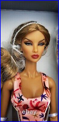 Fashion Royalty Bombshell Beach Natalia Fatale Basic Doll Integrity Toys NRFB