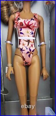 Fashion Royalty Bombshell Beach Natalia Fatale Basic Doll Integrity Toys NRFB