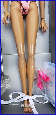 Fashion Royalty Bombshell Beach Natalia Fatale Basic Doll Integrity Toys NRFB