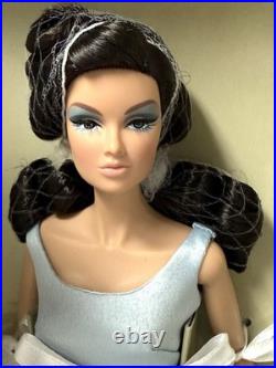 Fashion Royalty CAPTIVATING ANJA Integrity Toys 2013 Complete NRFB MINT
