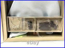 Fashion Royalty CAPTIVATING ANJA Integrity Toys 2013 Complete NRFB MINT