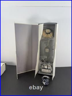 Fashion Royalty Chic Escape Veronique No Doll Box And Clothing Items Only