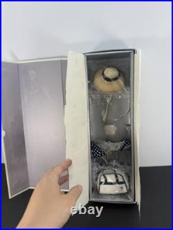 Fashion Royalty Chic Escape Veronique No Doll Box And Clothing Items Only