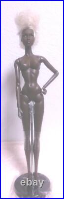 Fashion Royalty Divining Beauty Adele Makeda Nu Face Nude Doll Stand Nib