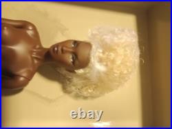 Fashion Royalty Divining Beauty Adele Makeda Nu Face Nude Doll Stand Nib