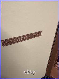 Fashion Royalty Doll Artist Jessy Ayala 2018 Integrity Toys Excellent Fashion Royalty Doll Artist Jessy Ayala 2018 Integrity Toys Excellent