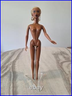 Fashion Royalty Doll Collection! 2004 Luminescence Close Up Adele Makeda Fashion Royalty Doll Collection! 2004 Luminescence Close Up Adele Makeda